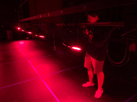 Lighting Hang